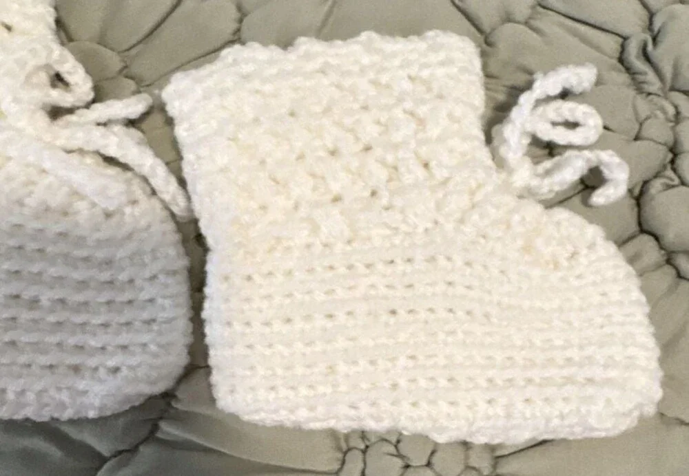Vintage Handmade Crocheted White Baby Booties A3